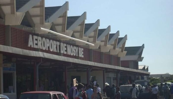 Aeroport_de_Nosy_Be_DSCN1165