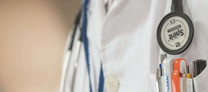 doctor-563428_1920 small