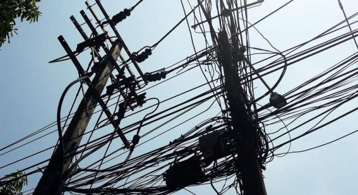 lumieres-style-vie-style-vie-lumieres-pole-rue Madagascar – Electricité – Le Code de...